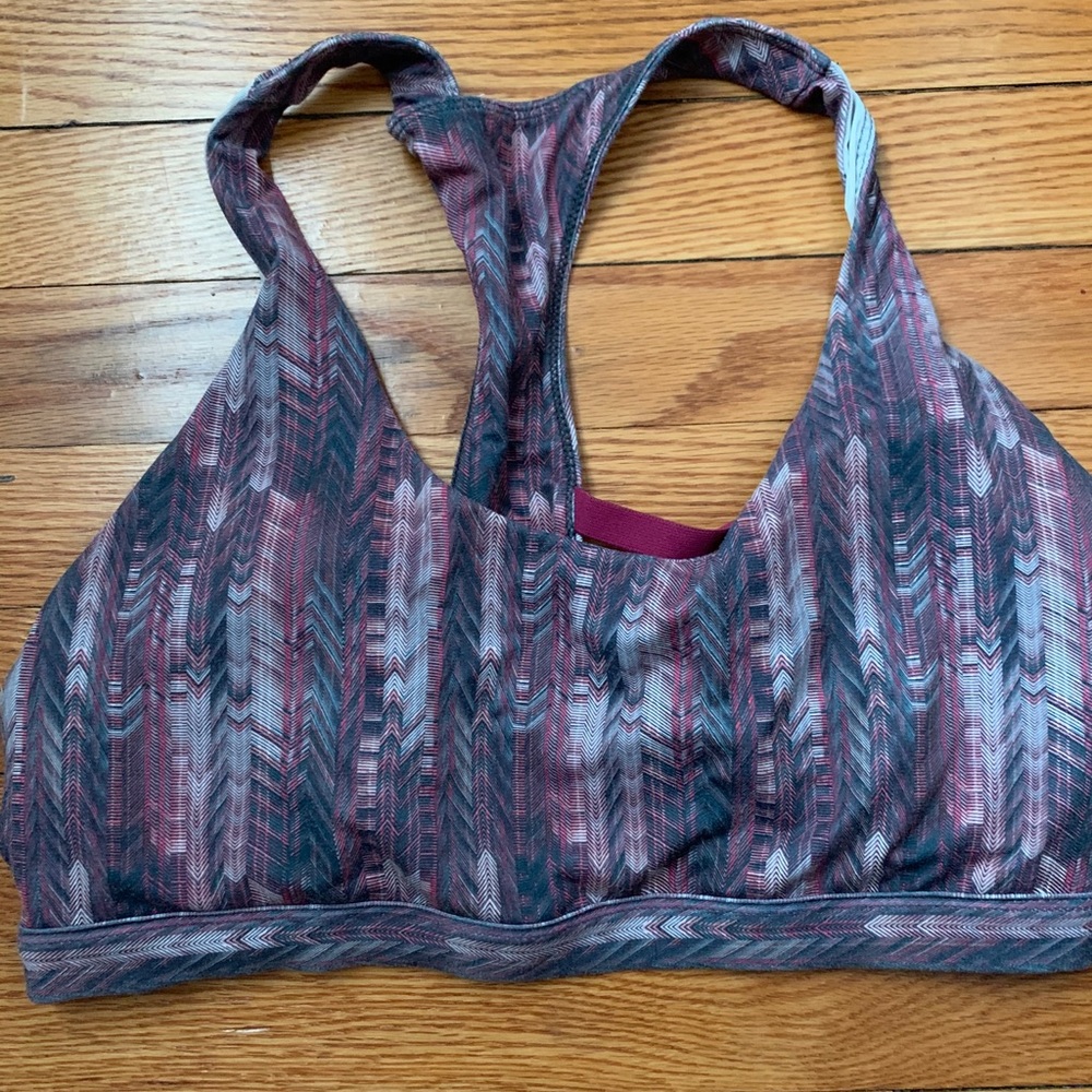 Fabletcs Sports bra